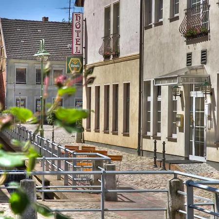 Am Markt Hotel Altentreptow