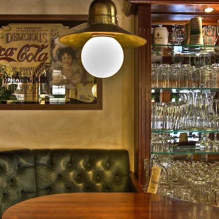 Am Markt אלטנטריפטואו