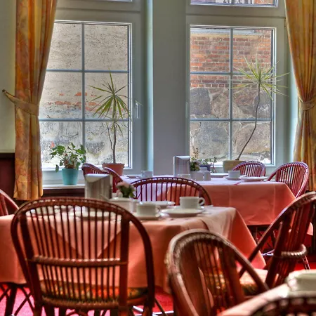 Am Markt מלון אלטנטריפטואו