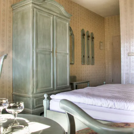 Am Markt מלון אלטנטריפטואו