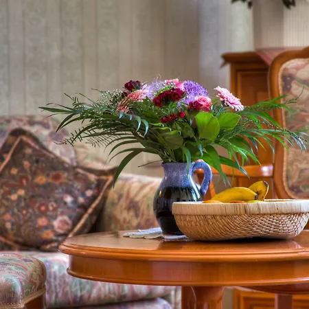 Am Markt 3* אלטנטריפטואו