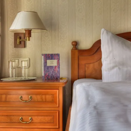 Am Markt Hotel Altentreptow